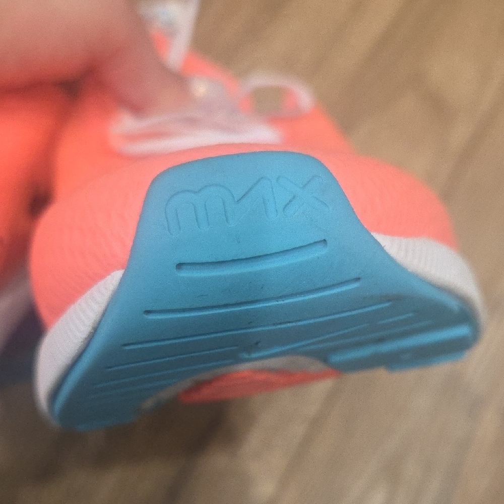 Nike AIR 270 Women's Sneakers in Bright Coral and Blue - Picture 7 of 14